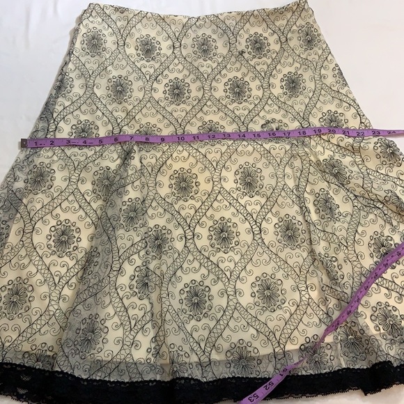 RQT Sheer Lace Print Skirt White and Black Size M - Picture 6 of 8